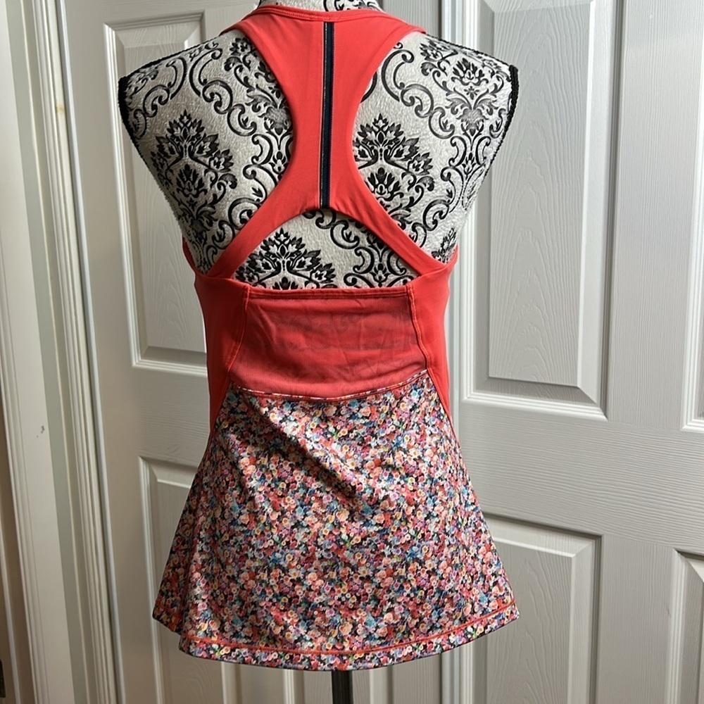 Lululemon Mesh With Me Pink Peach Floral Tank‎ Top 8 - Picture 3 of 5